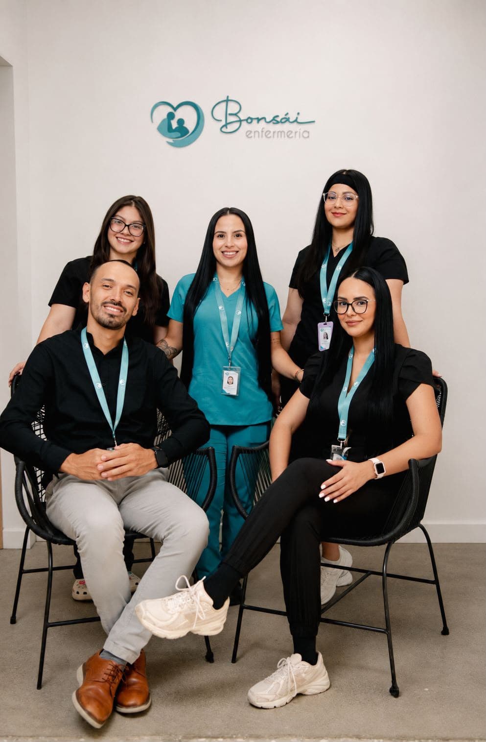 Equipo de enfermeras y asistentes de Bonsái Enfermería